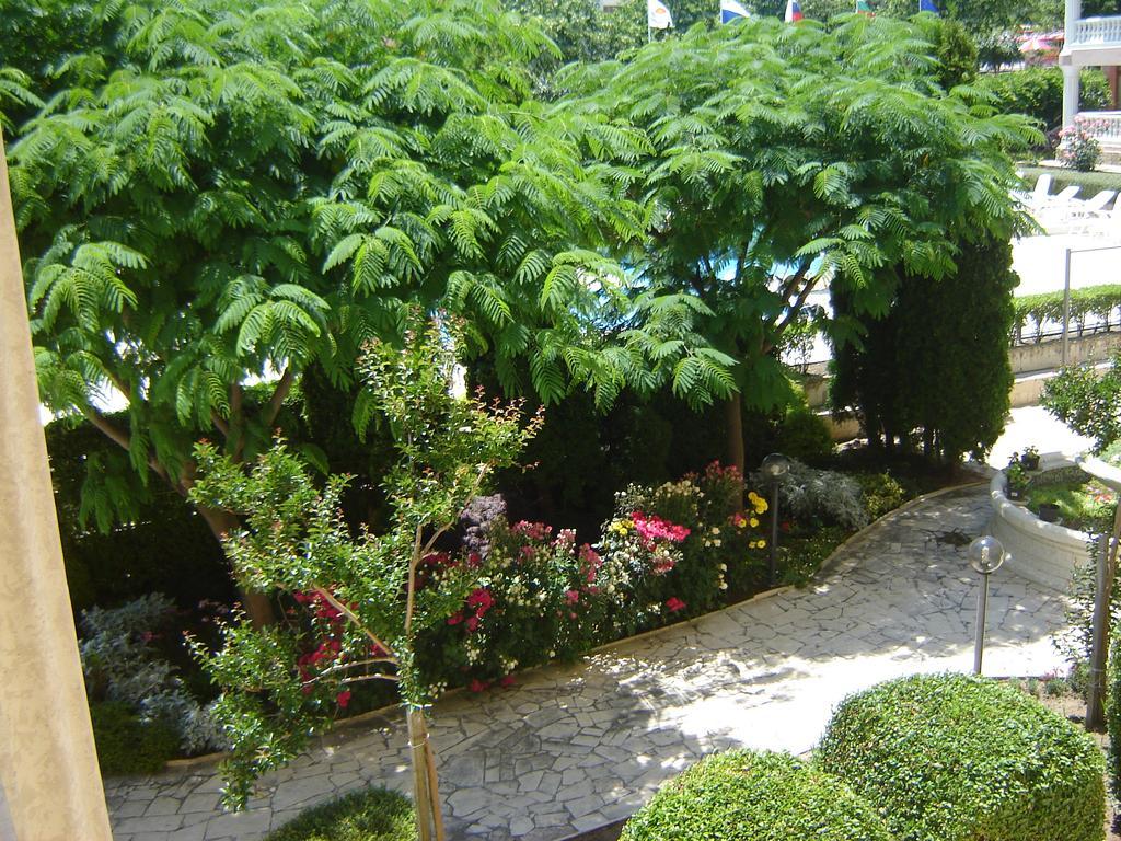 Byala Palace Apartments Exterior photo