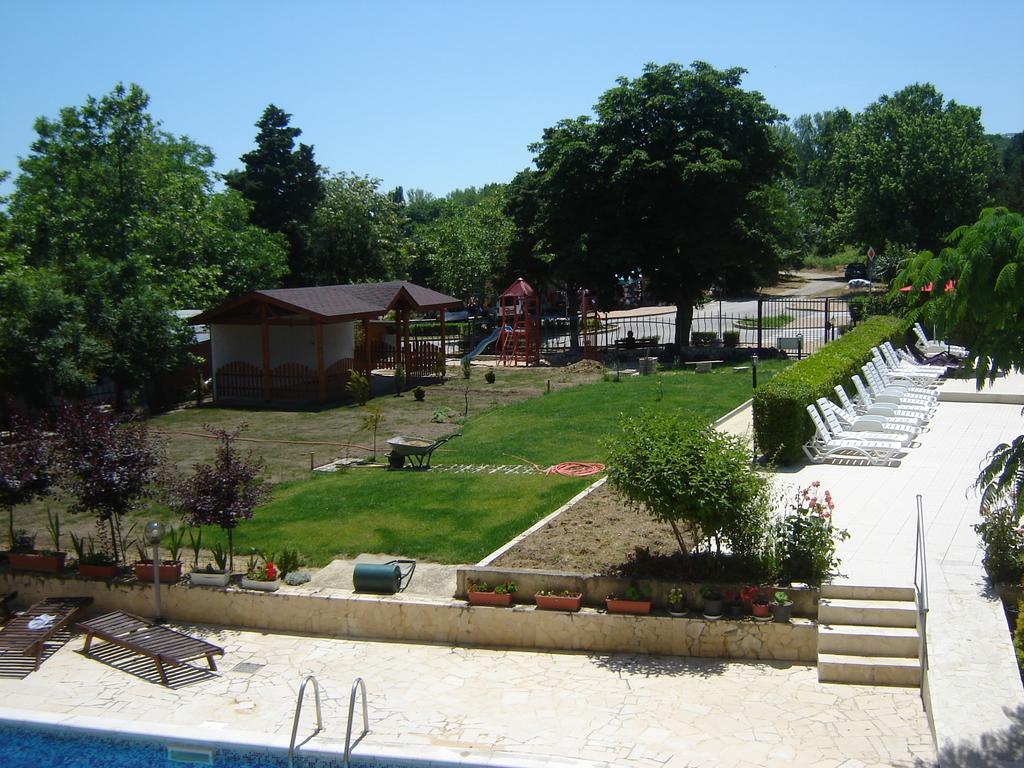 Byala Palace Apartments Exterior photo