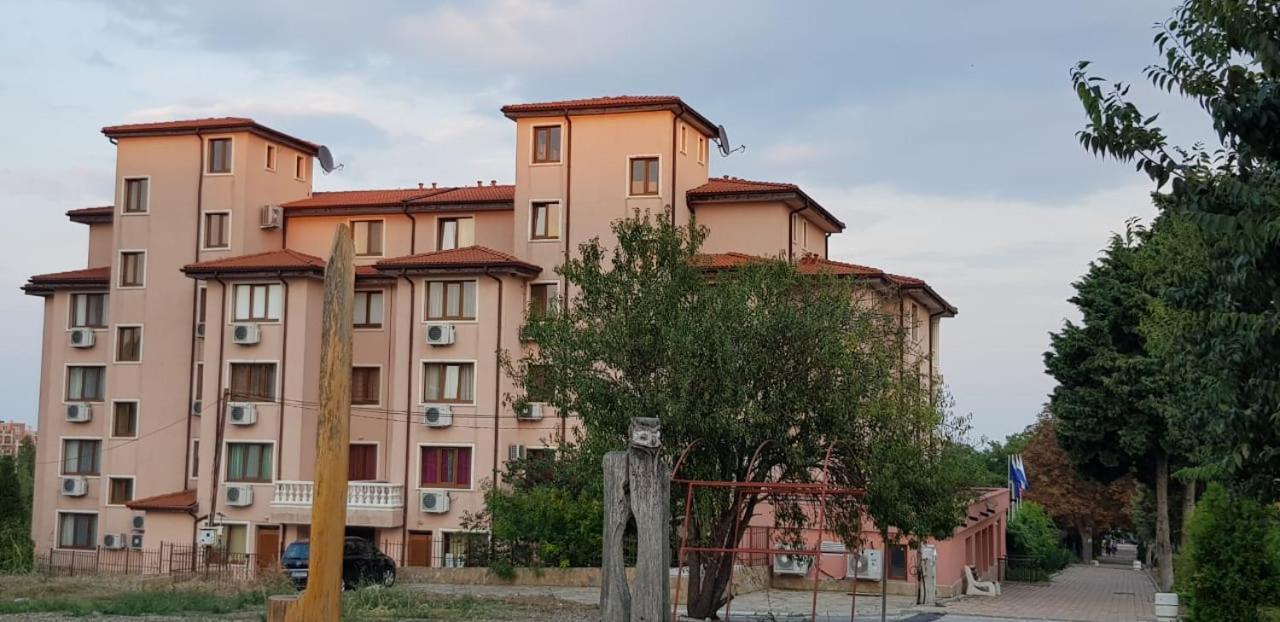 Byala Palace Apartments Exterior photo